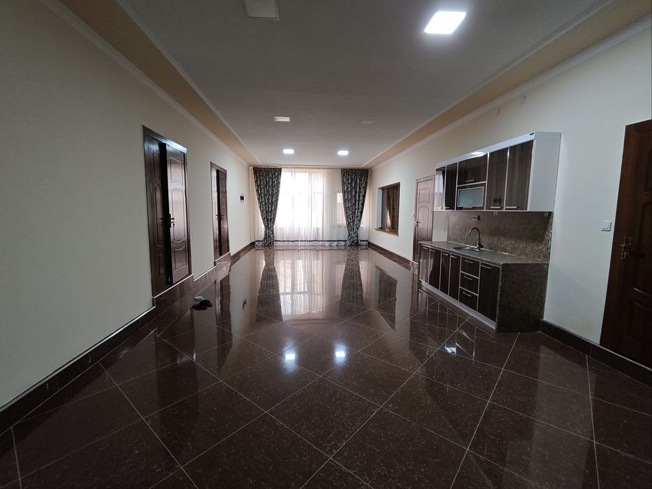 Uy sotiladi, yangi remont