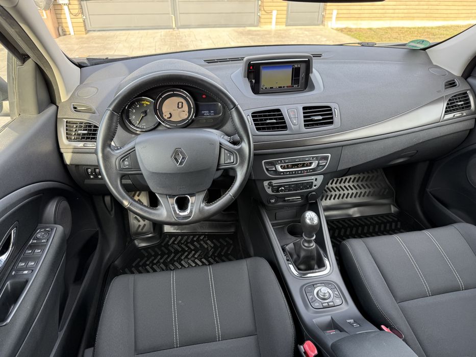 Megane Paris 2014, 1.5 dci 110 CP euro 5, Incalzire scaune,Lane assist