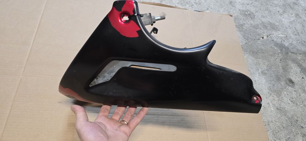 Bug Spoiler yamaha Fz6 2005