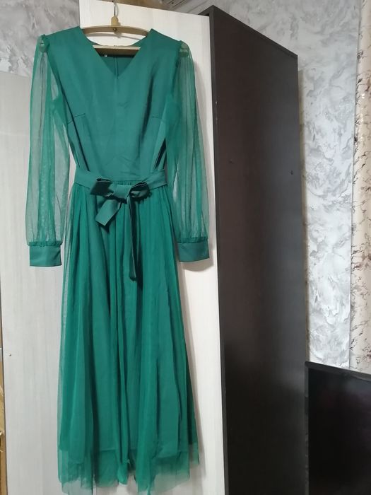 Продам платья!!!