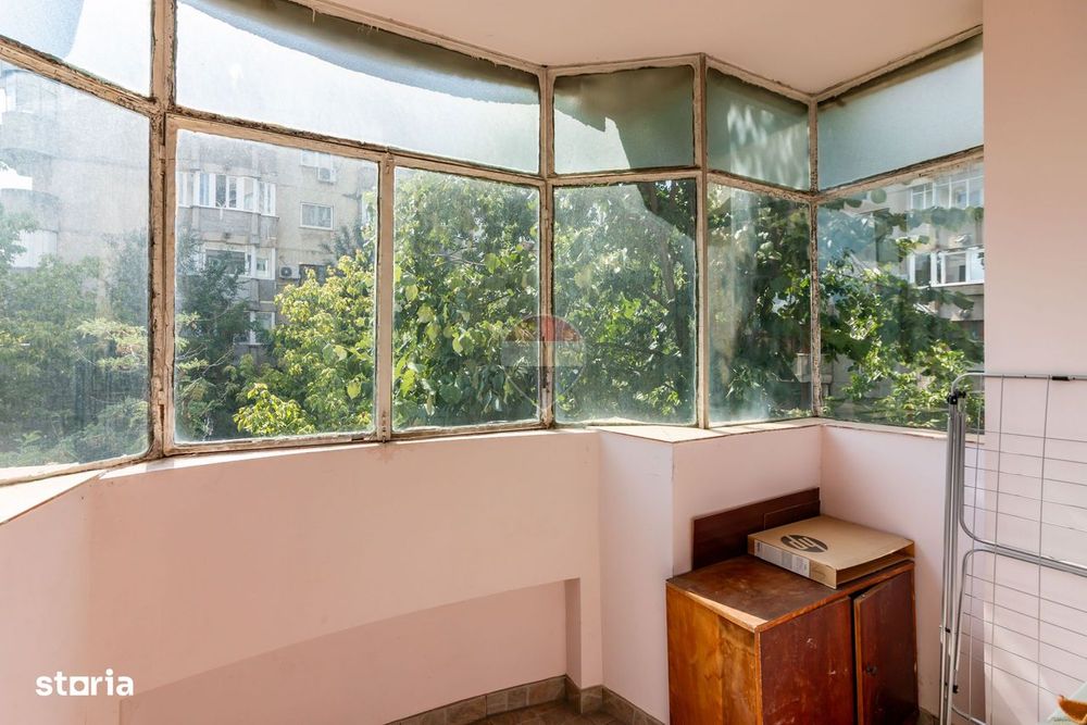 Apartament 3 camere mobilat ,strada Novaci în zona 13 Septembrie