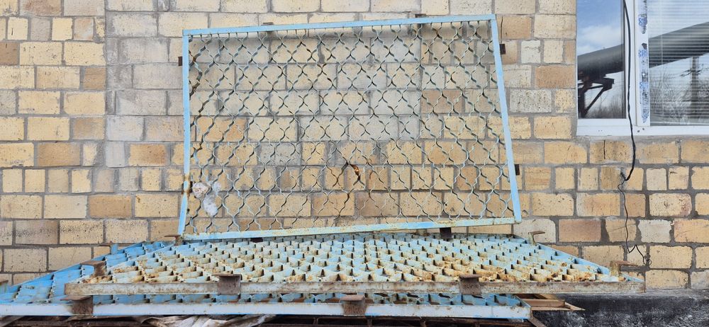 Продам решётки оконные