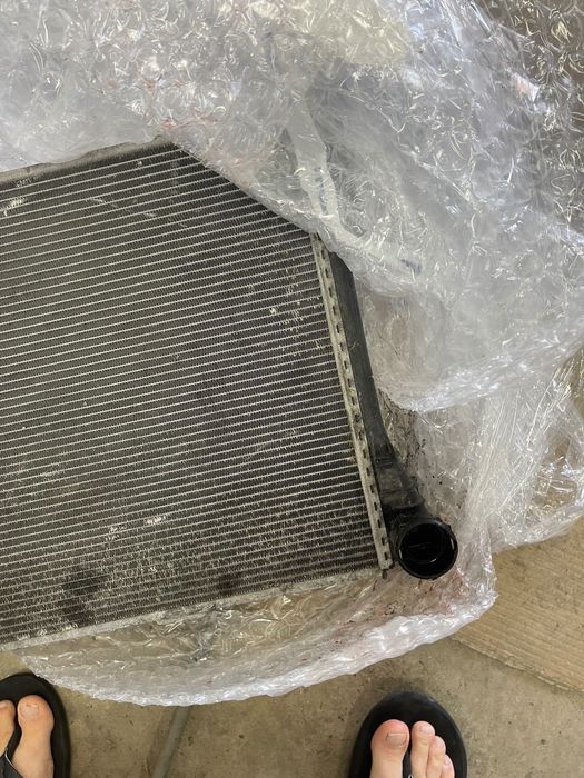 Радиатор за мерцедес w212