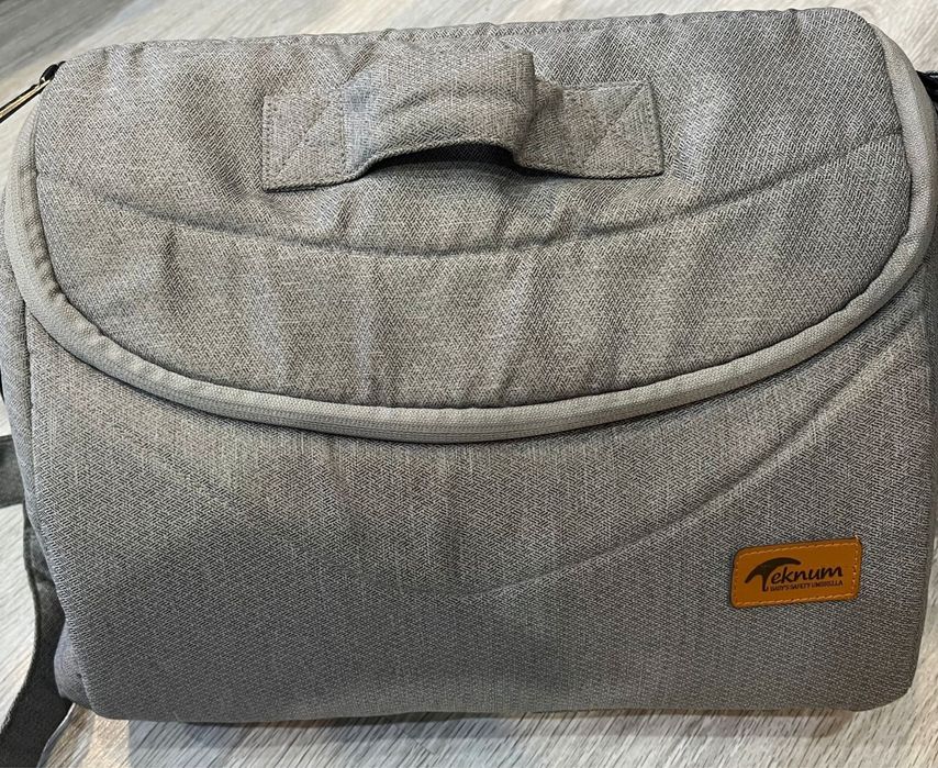 Продам авто люльку , с сумкой.