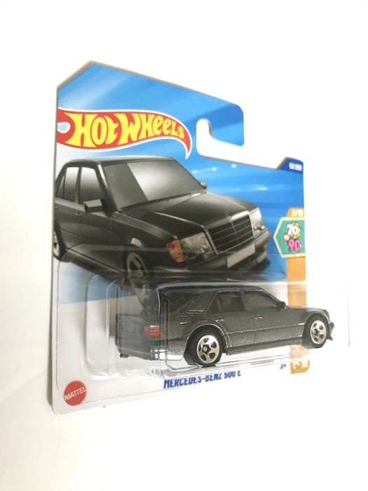 Hot wheels количка Mercedes-Benz W124 500E hotwheels мерцедес chochone