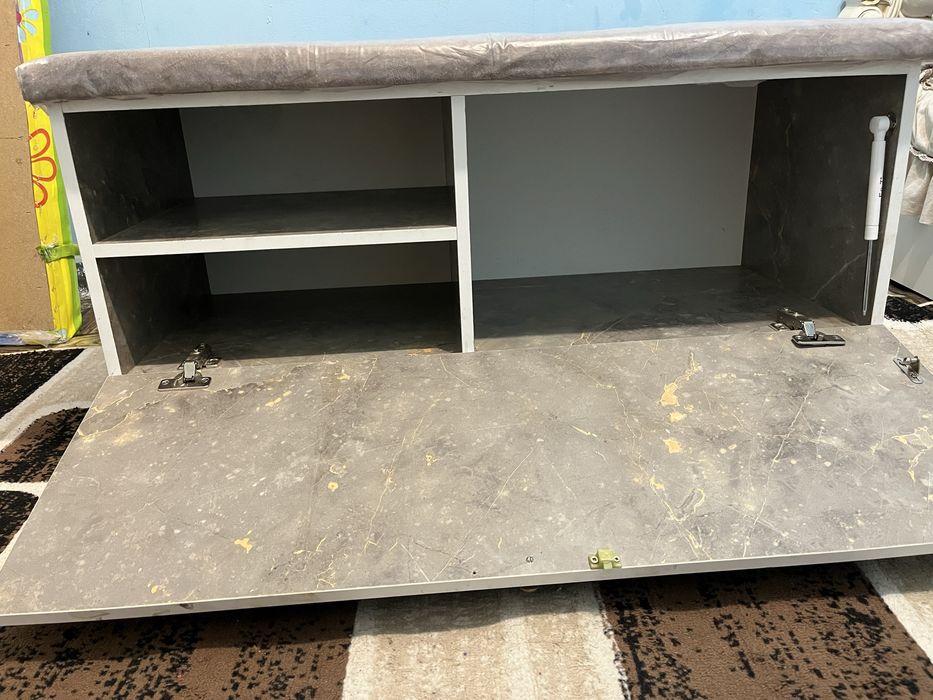 Тумбочка для прихожей