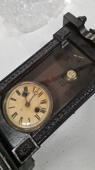 Античен стенен часовник