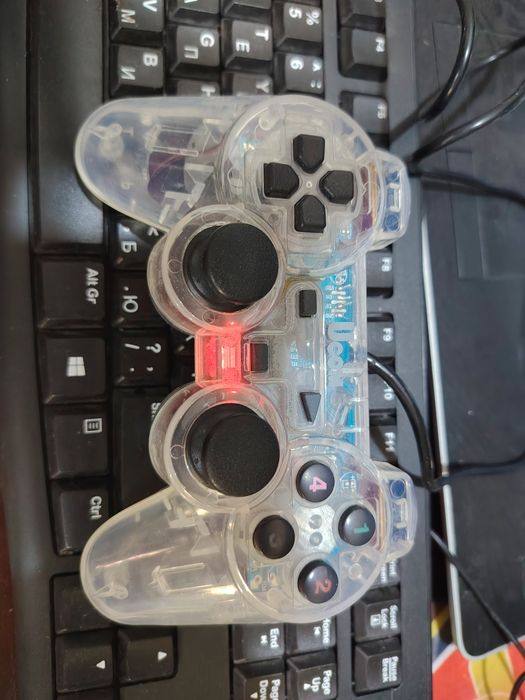 Udar joystik sotiladi