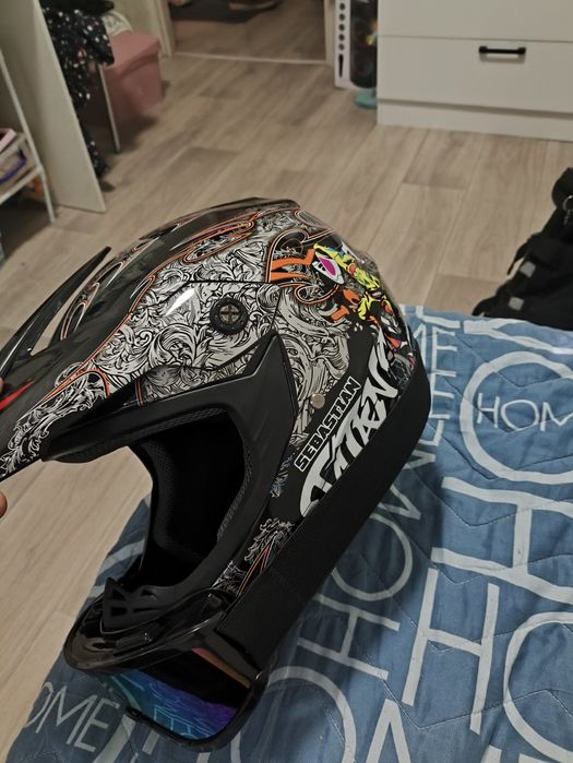 Продам шлем кросс