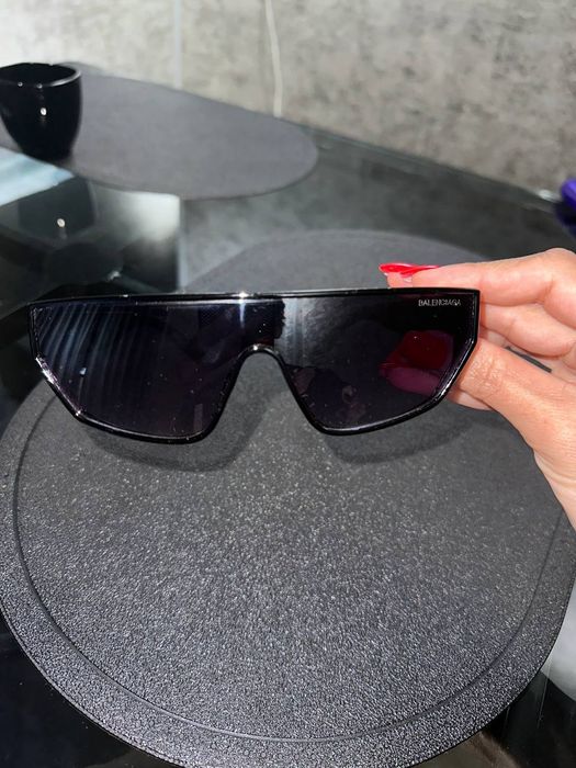 Очки новые продаю солнцезащитные