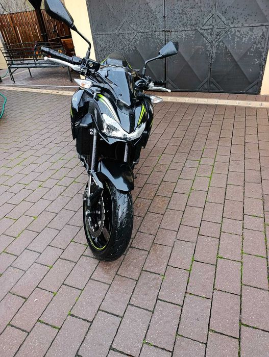 Vând Kawasaki Z900