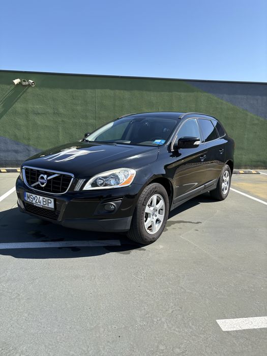VOLVO XC60 2.4 D 2010