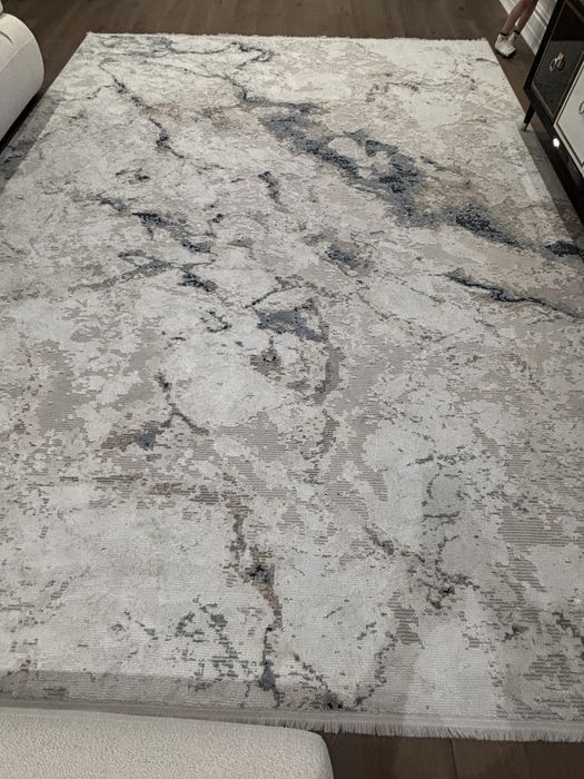 Продаю ковер размер 300/400 Турция