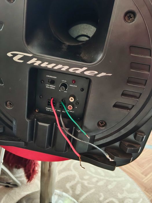 Авто касетофон JVC/bluethooth и баскаса thunder 12, запазени!