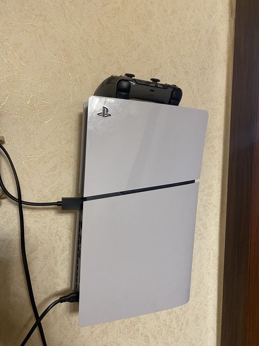 Скрытый кранштейн  для PS5 slim