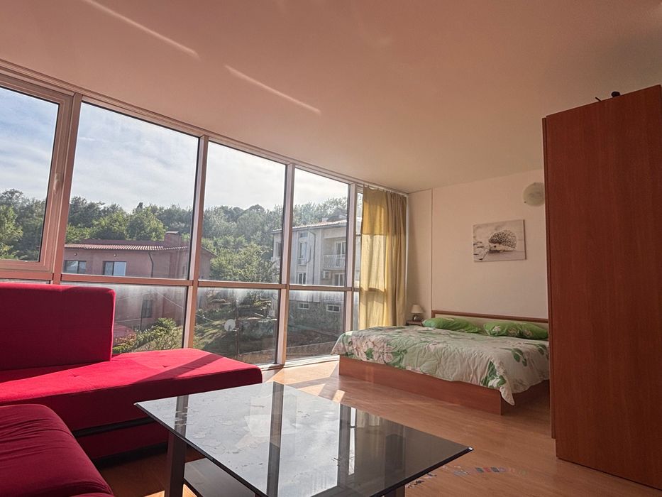 Продава се Едностаен апартамент в Бяла - 40 кв.м за 1150 €/кв.м - Снимка #1