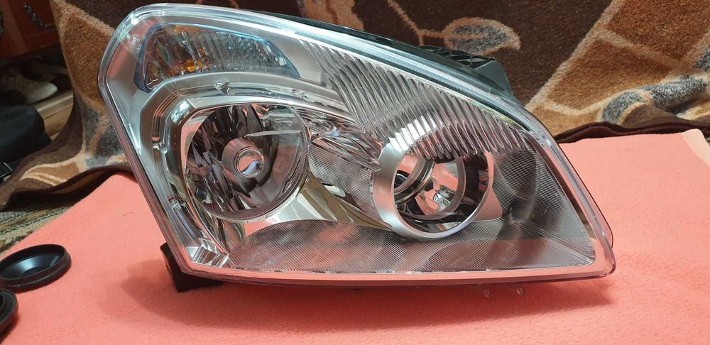 Far dreapta NISSAN QASHQAI 2007-2010 Marca Hella