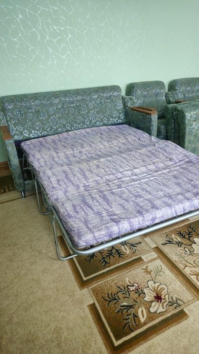 Диван в хорошем состоянии