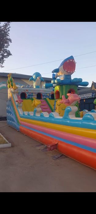 Продам детский аттракцион батут размер 6х12