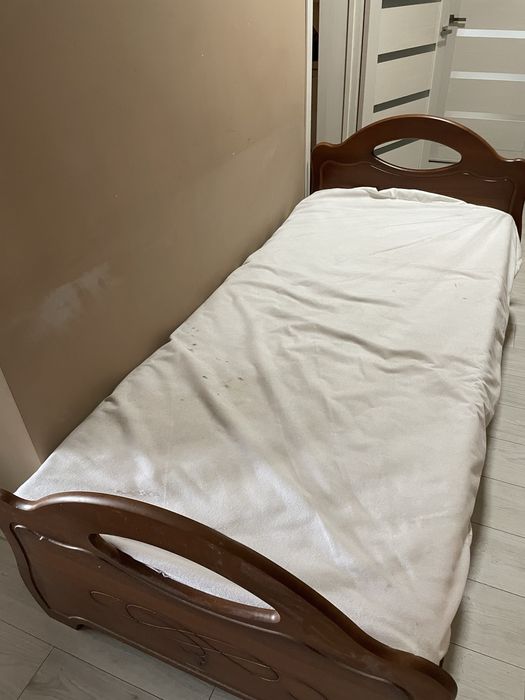 Кровать 1.5 спалка