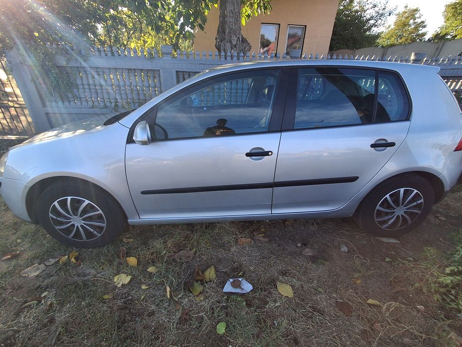 Golf 5 , mpi, 2006, distribuție schimbata, pompa de apa.