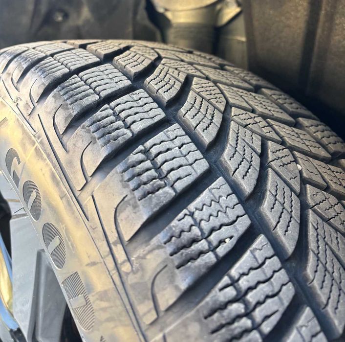 Зимни Гуми GOODYEAR UG PERF + SUV 225/60 R18 104V XL
