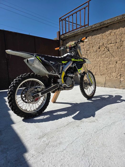 Suzuki rmz 250 4t