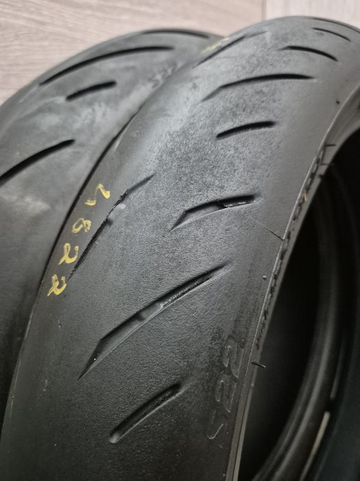 Set anvelope moto 120 70 17 cu 180 55 17 Bridgestone S22 dot 21 si 22