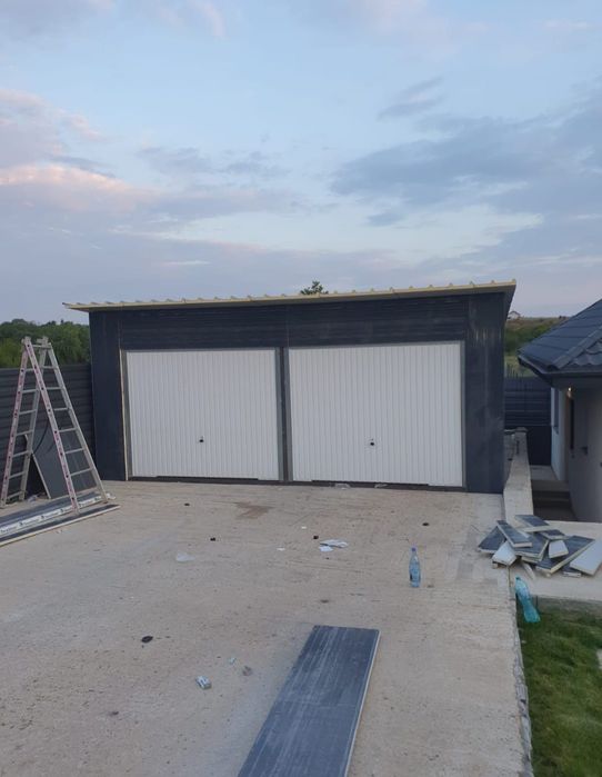 Vând garaj auto din panouri sandwich sau magazine