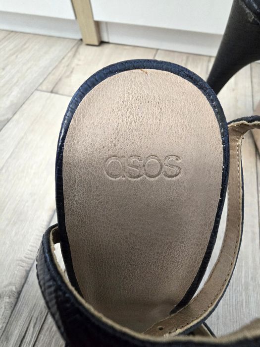 Ефектни тъмно сини обувки ASOS на висок ток и платформа, Размер 37