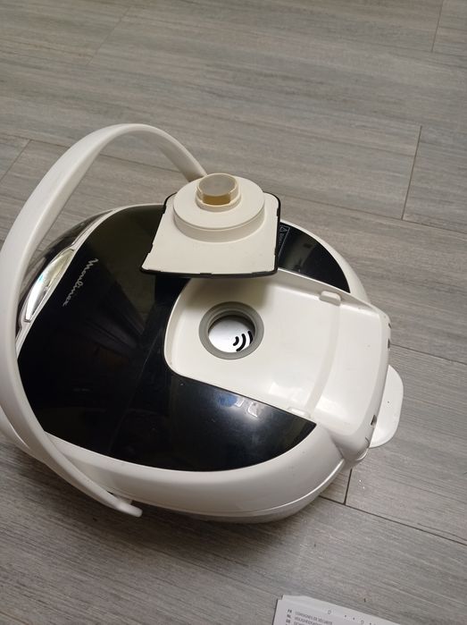 Продам мультиварку Moulinex