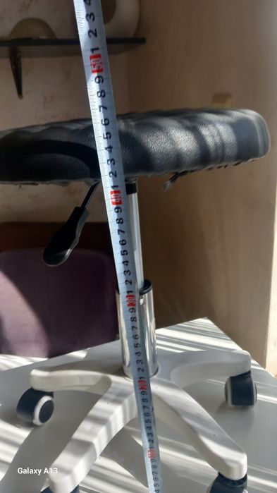 Козметична табуретка