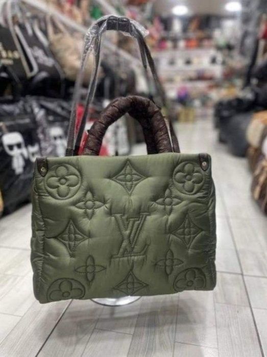 Geanta LV,material textil, saculet, etichetă