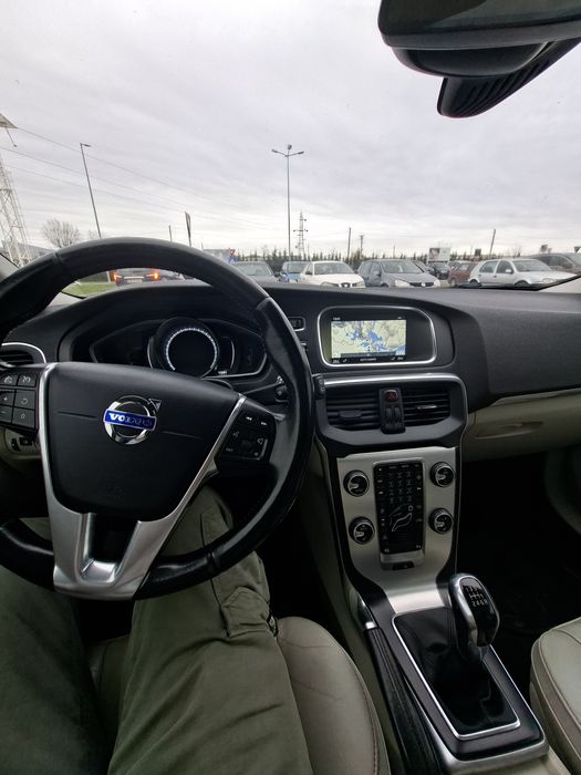 Volvo V40  d4 ocean race 2.0 /km reali