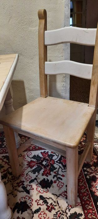 Masa cu 4 scaune lemn masiv