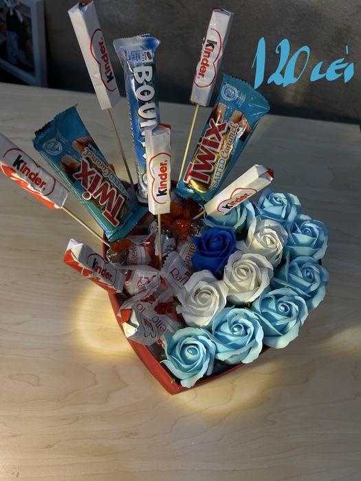 Buchete si aranjamente cu flori, dulciuri si/sau bauturi