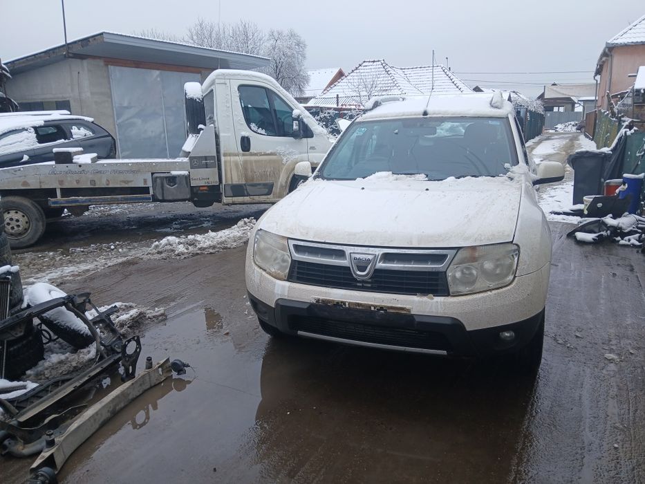 Dezmembrez Piese Dacia Duster din 2014