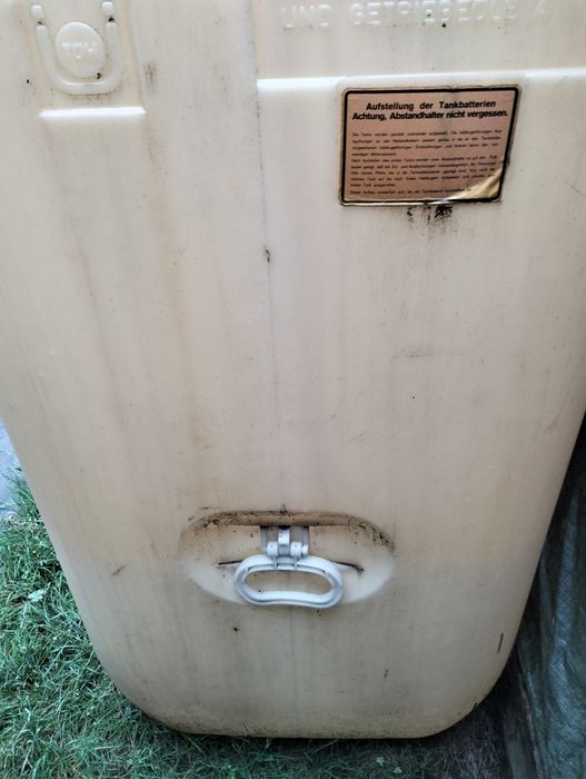 Fosa septica ecologica uzată.