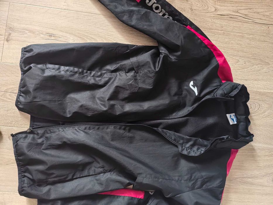 Ветровка Joma, червено черна