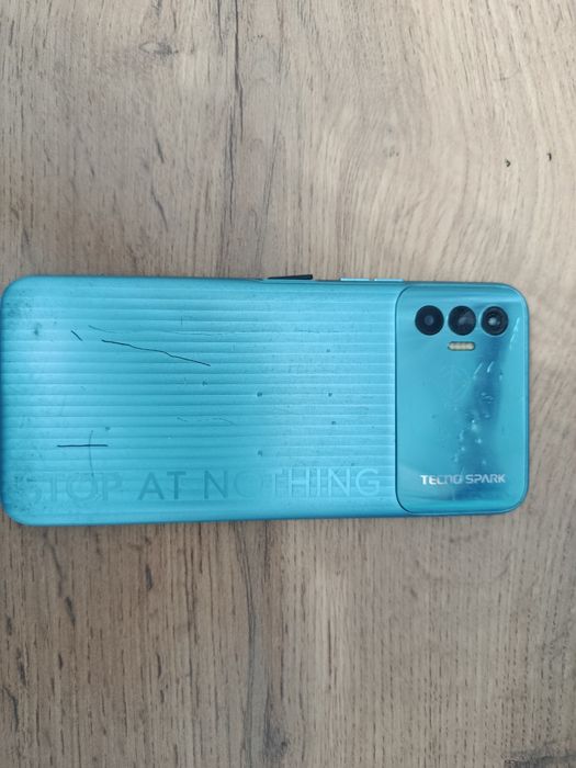 Два Tecno spark 8p оба 128гб