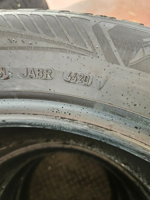 Гуми 225/55/18 Всесезонни