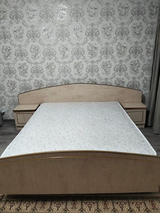 Кровать двуспальная