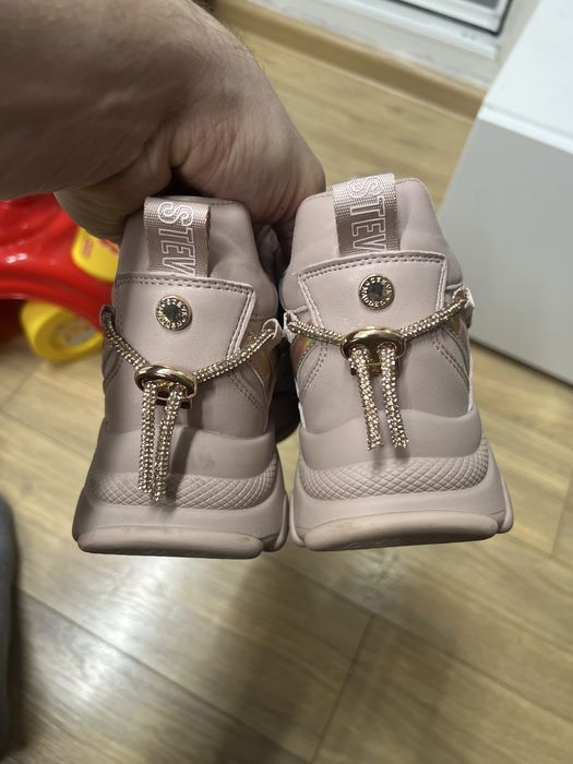 Steve Madden маратонки 37 номер