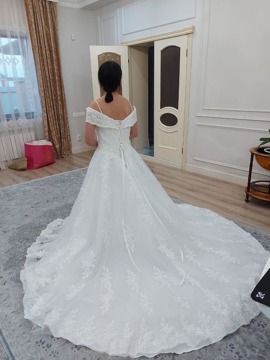 Свадебное платье