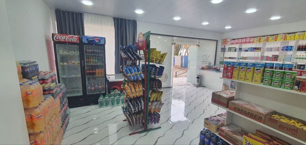 Чирчик шахри 2 микро район Янги узб Дукон сотилади 66 квадрат 62.000$