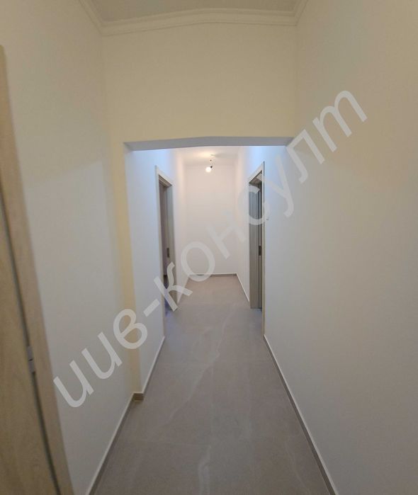 Тристаен апартамент в саниран блок, широк център гр. Велико Търново