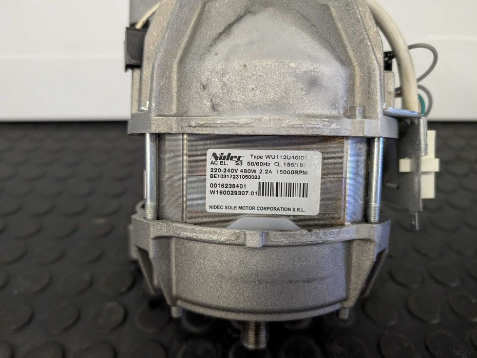 Motor in 3 prinderi , Nidec masina de spalat indesit Whirlpool / R3