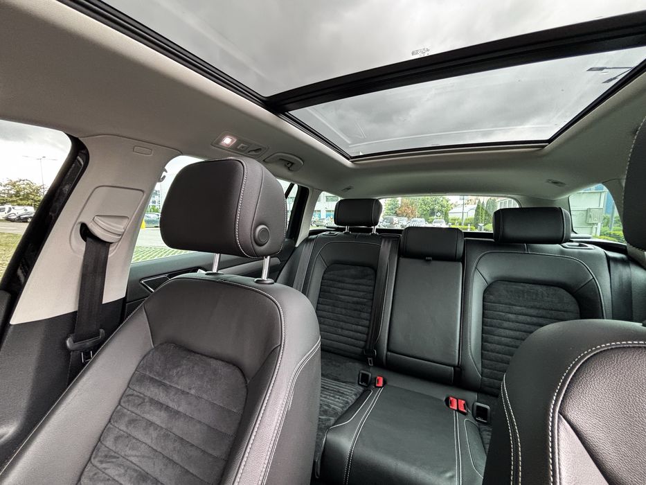 VW Passat Elegance