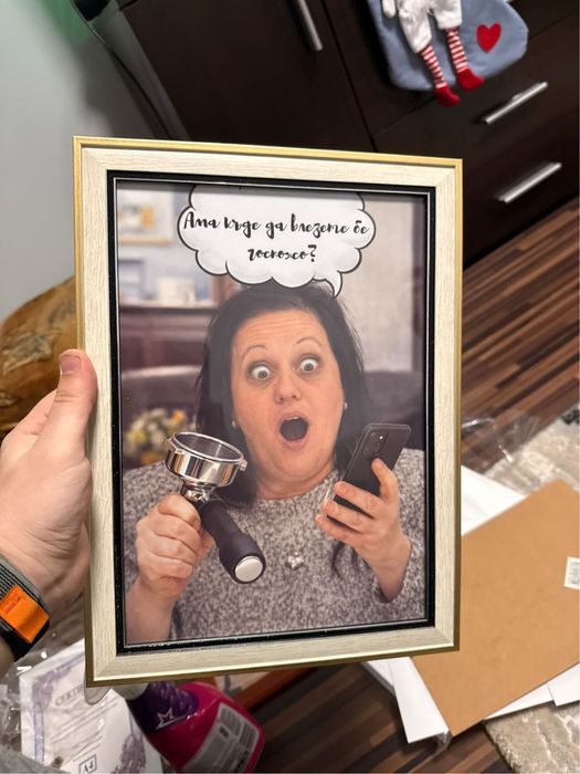 Дигитални карикатури по избор с рамка