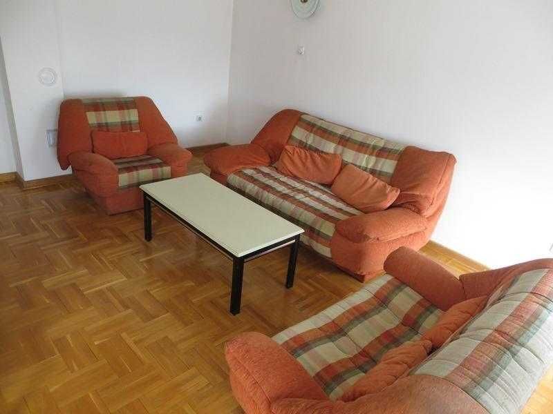 Дава се под наем Двустаен апартамент в Пловдив, Христо Смирненски - 61 кв.м за 224.4 € - Снимка #1